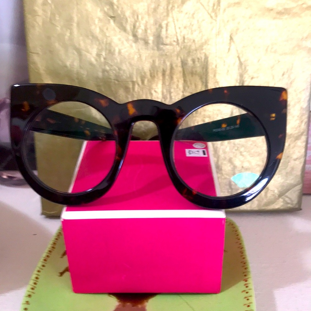 New Complete the Look Cat Eye Glasses